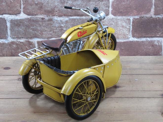 ブリキのおもちゃ（side car yellow)｜季節・イベント｜株式会社